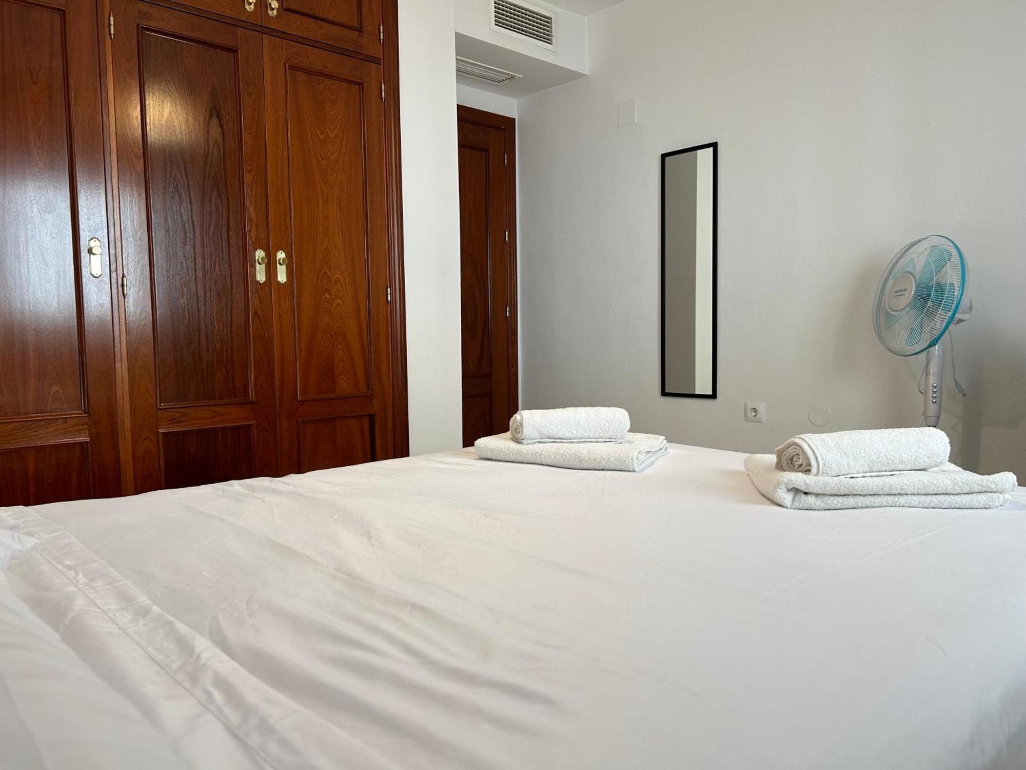 Garden Teatinos, Apartamento Con Piscina Y Ac Malaga Zewnętrze zdjęcie